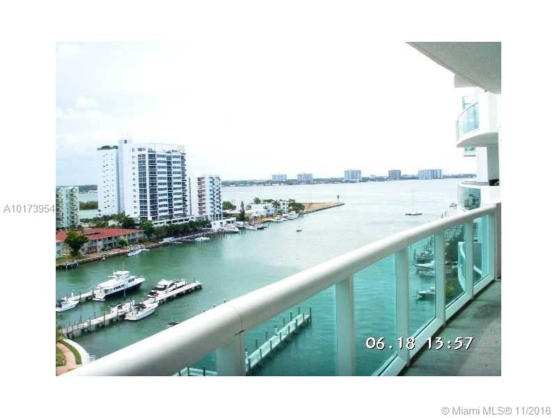 LUXURY WATERFONT BUILDING, GORGEOUS UNFURNISHED 2/2 SPLIT PLAN, VERY BRIGHT, 10 FT FLOOR TO CEILING SLIDING WINDOWS, LARGE
PORCELAINE FLOOR THROUGHOUT, STAINLESS STEEL APPLIANCES, WALK IN CLOSETS, MASTER BATH WITH SHOWER & SPA, WASHER/DRYER IN
UNIT, FABULOUS AMENITIES, GATED SECURITY, 24 HOURS VALET AND SECURITY, 2 POOLS, FULLY EQUIPED EXERCISE ROOM, SAUNA, OUTDOOR
JACUZZI, BBQ AREA, PRIVATE MARINA, EZ 2 SHOW