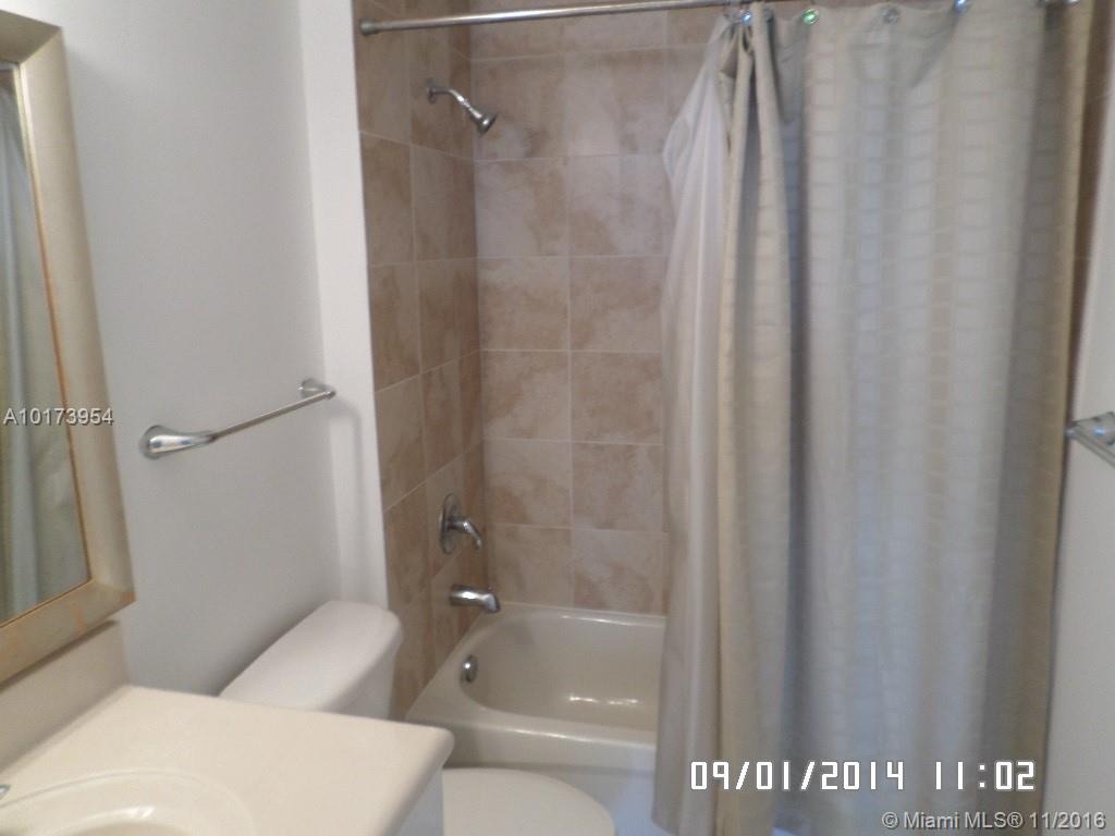 360 CONDOMINIUM - Residential Lease