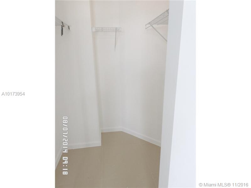 360 CONDOMINIUM - Residential Lease