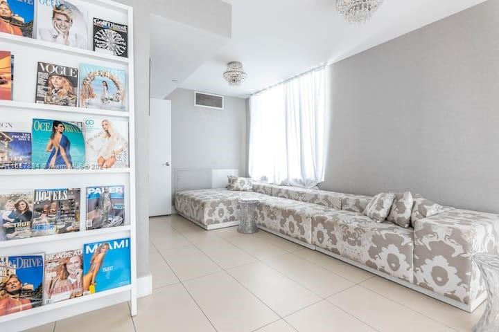 1100 WEST CONDO - Residential Lease