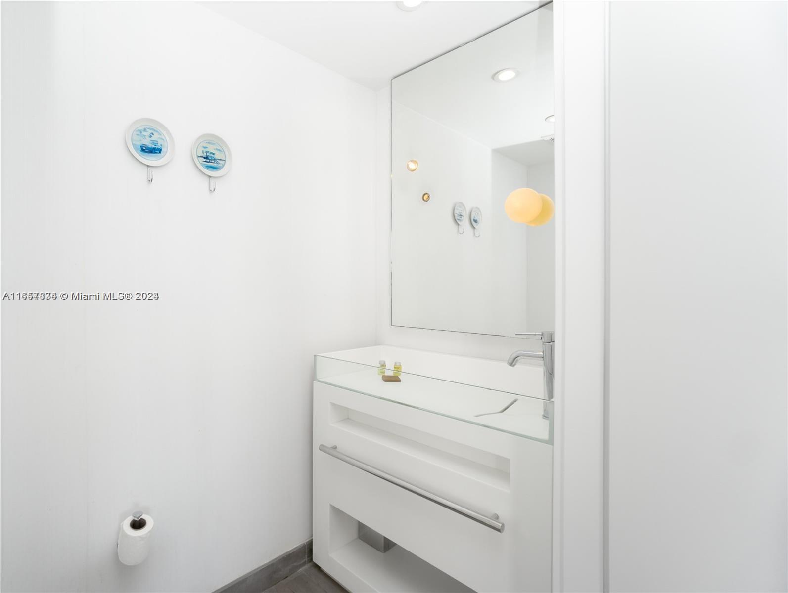 1100 WEST CONDO - Residential Lease