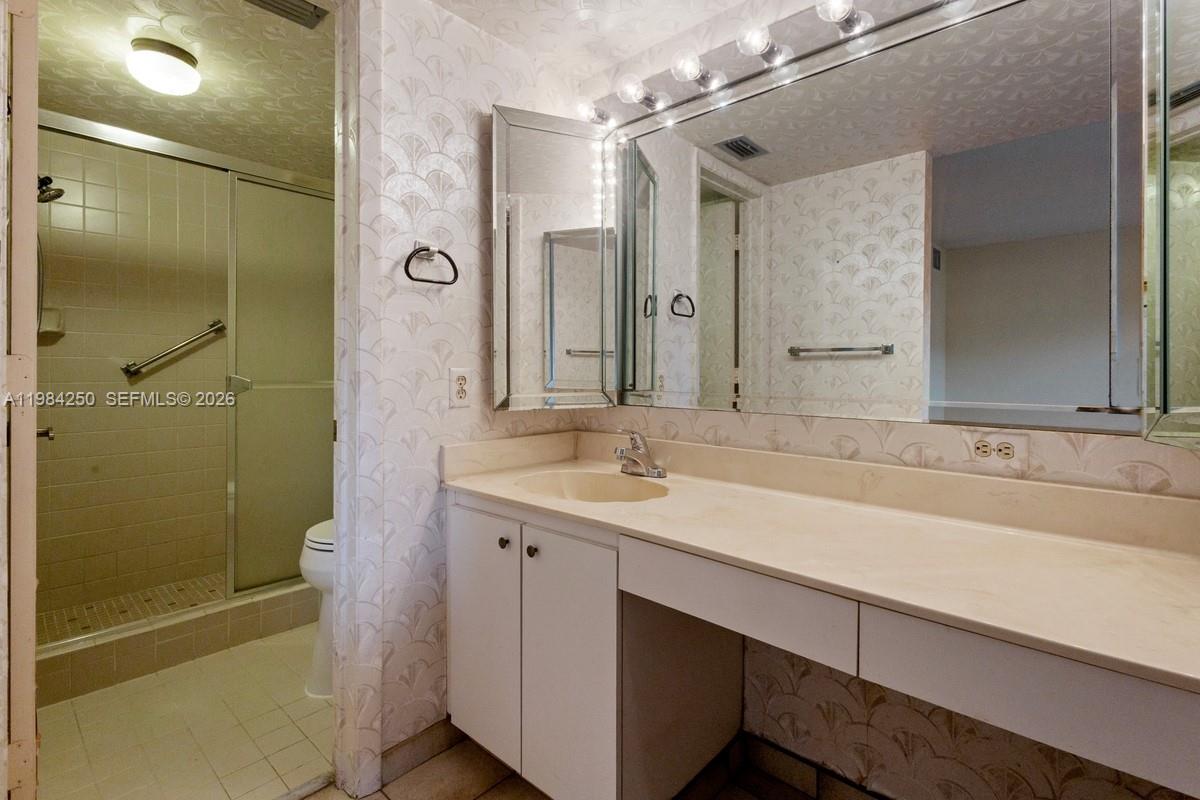 LAKES OF CARRIAGE HILLS - Residential