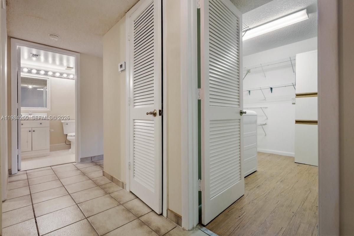 LAKES OF CARRIAGE HILLS - Residential