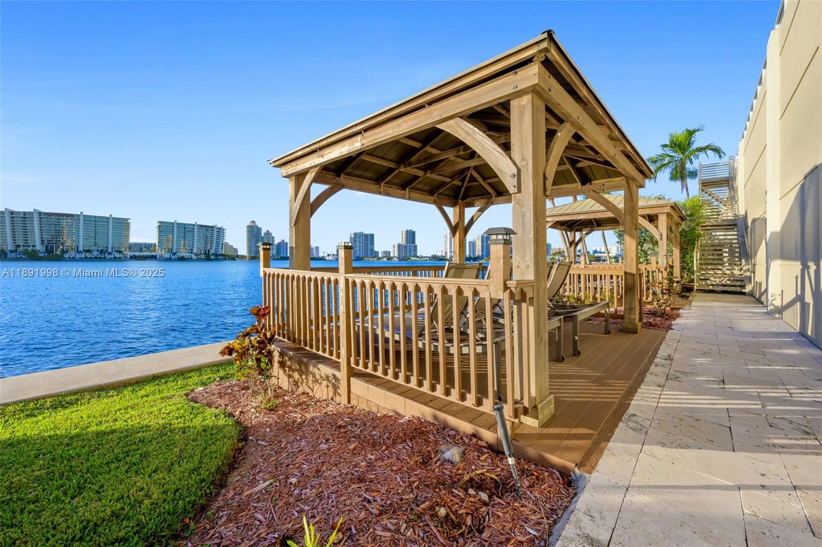 MARINA BAY CLUB CONDO HOT - Residential Lease