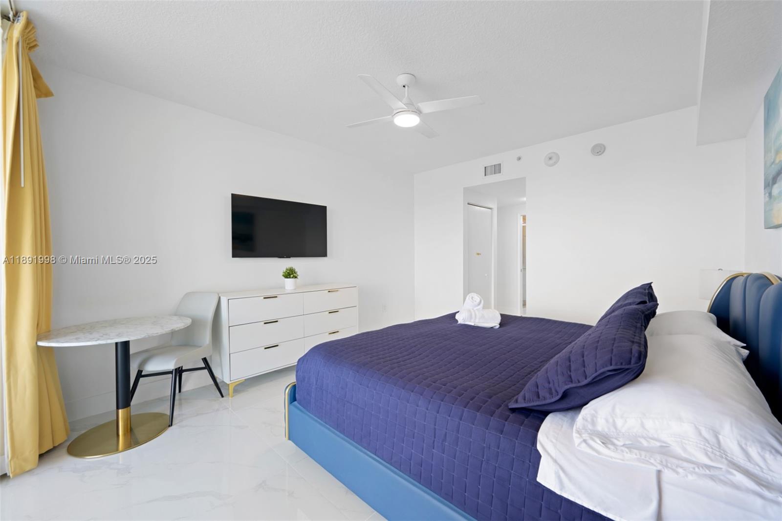 MARINA BAY CLUB CONDO HOT - Residential Lease