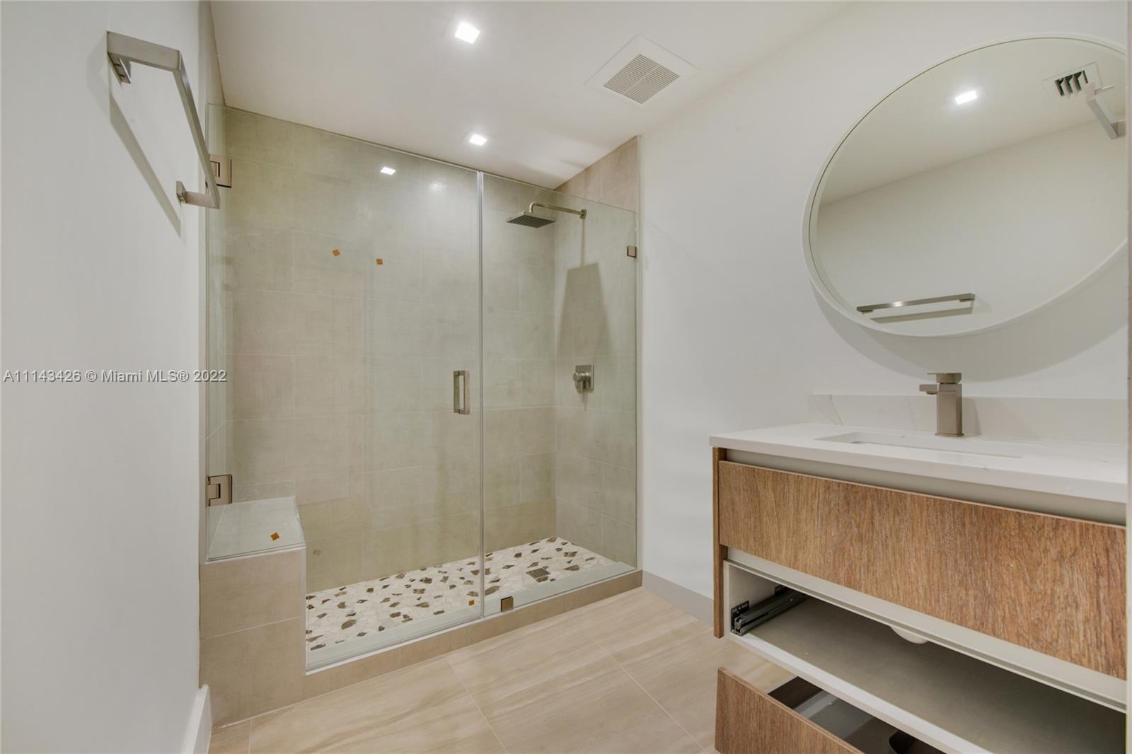 C GAB DOUGLAS SEC - Residential Lease