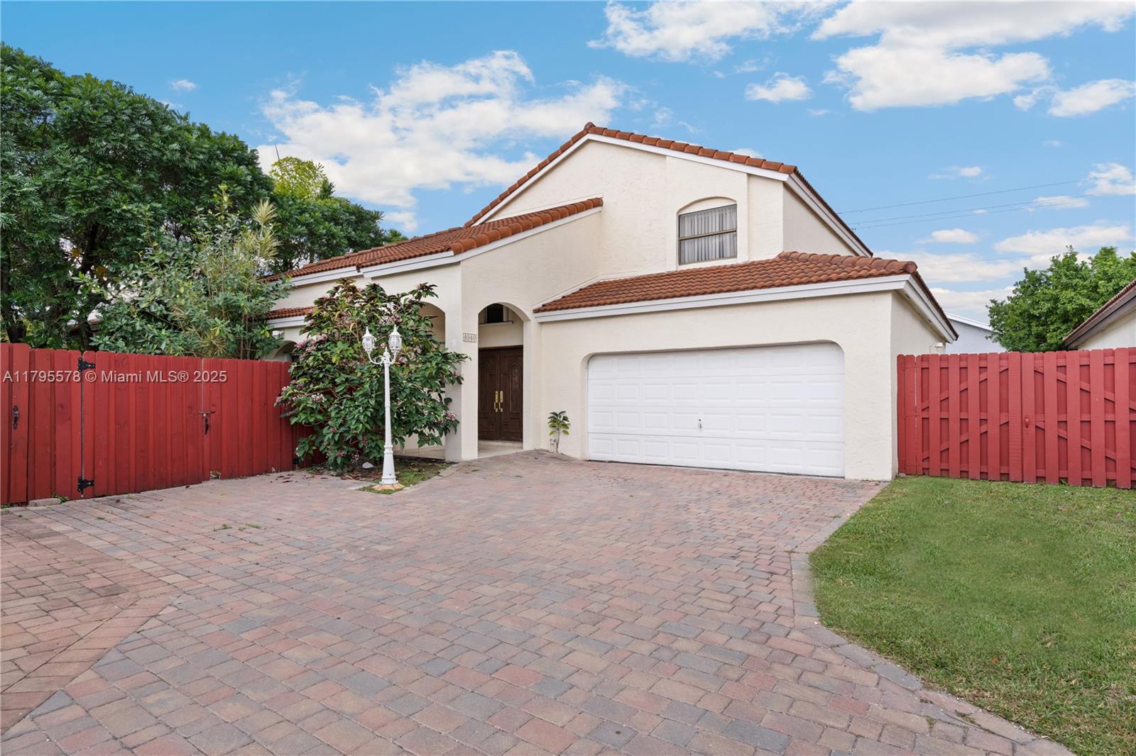 8940 SW 5th St 0