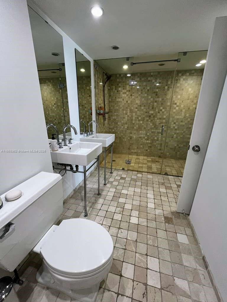 THE BELMONT CONDO - Residential Lease