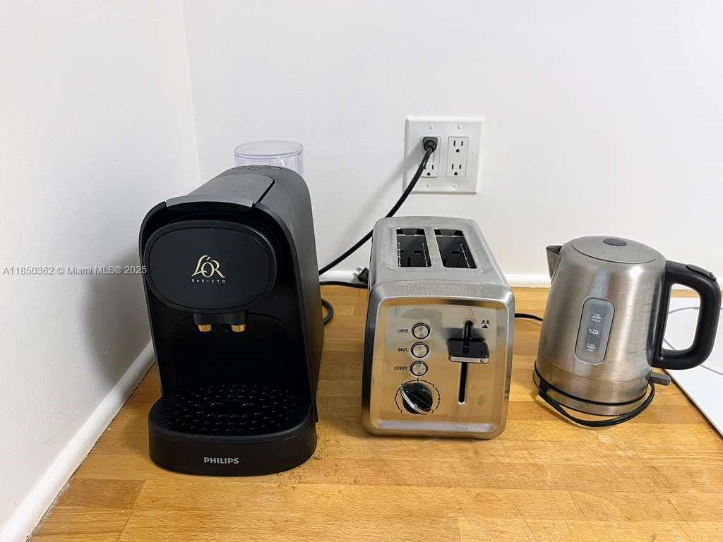 THE BELMONT CONDO - Residential Lease