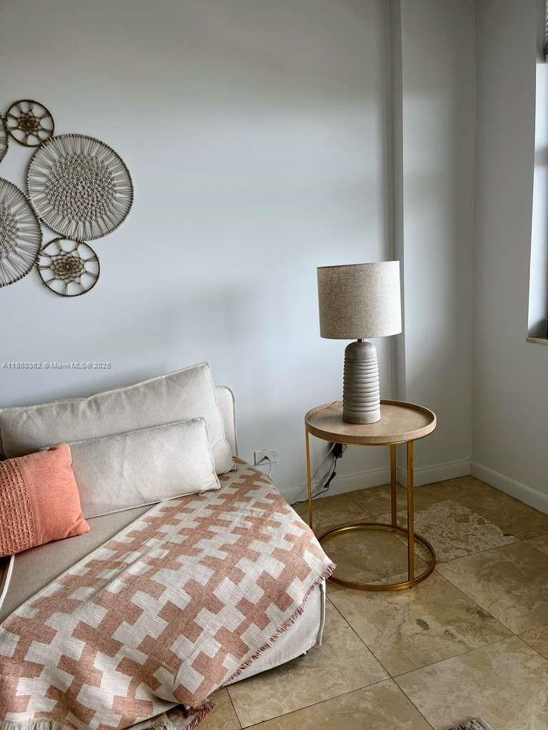 THE BELMONT CONDO - Residential Lease