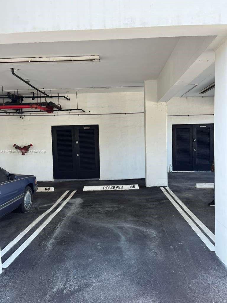 THE BELMONT CONDO - Residential Lease