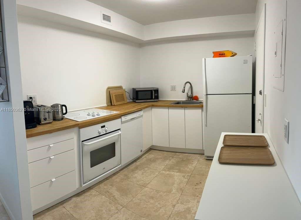 10101 E Bay Harbor Dr 610