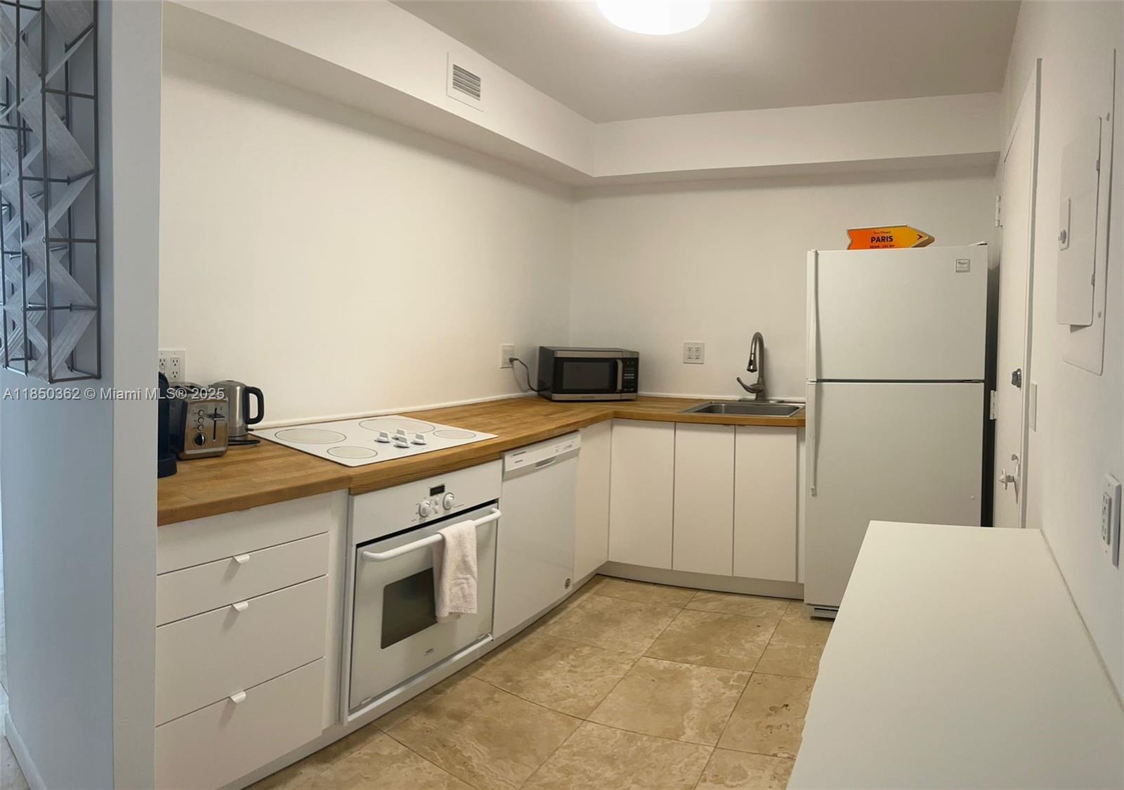 THE BELMONT CONDO - Residential Lease