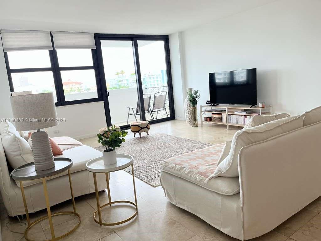 10101 E Bay Harbor Dr 610
