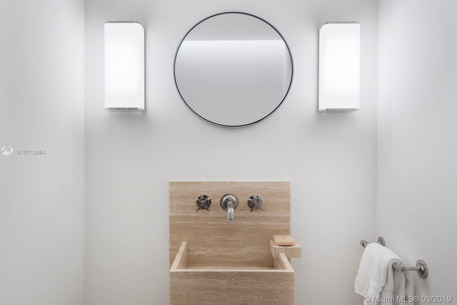 Surf Club Four Seasons - Residential