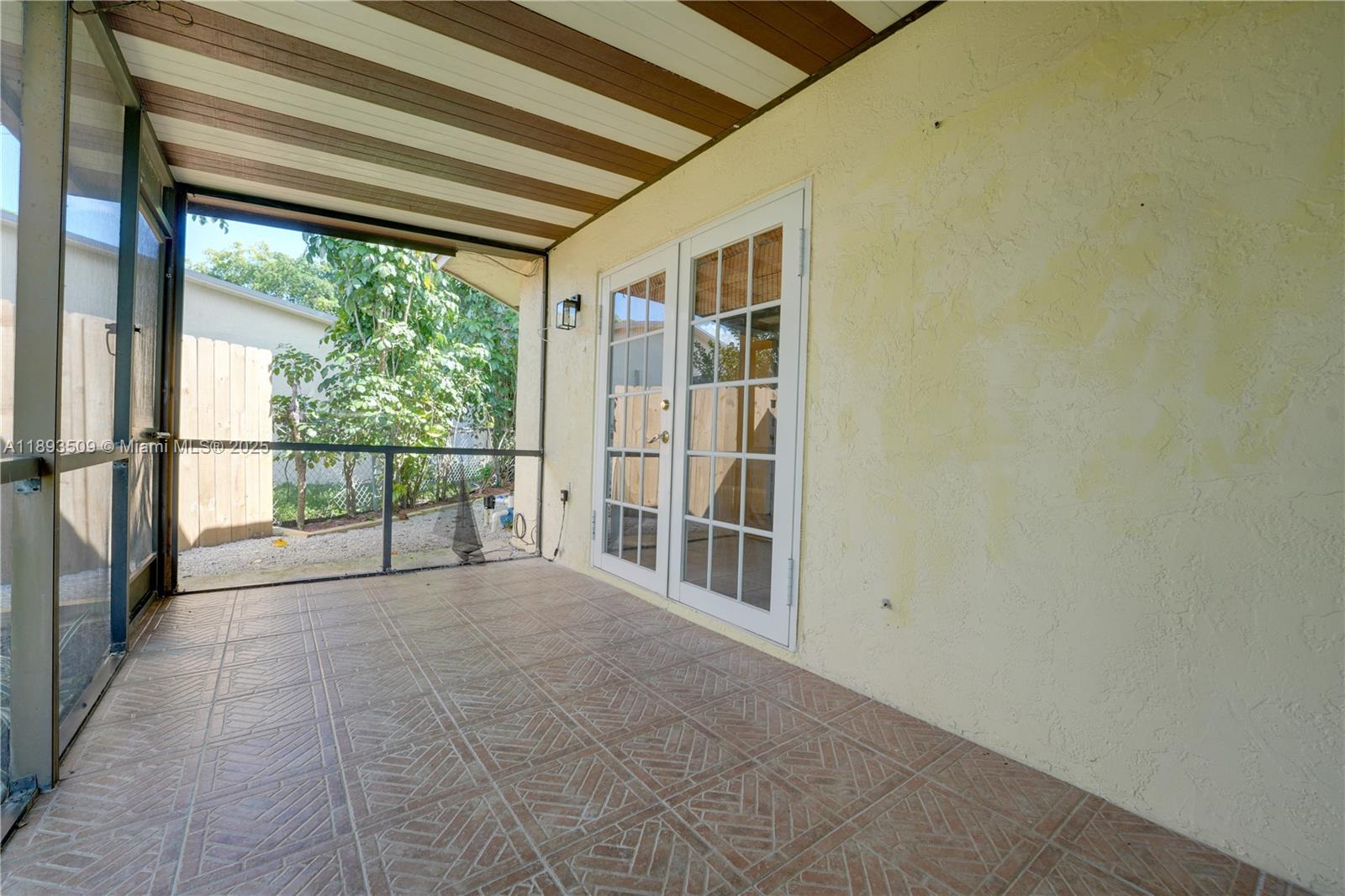 LABEAU ACRES - Residential Lease