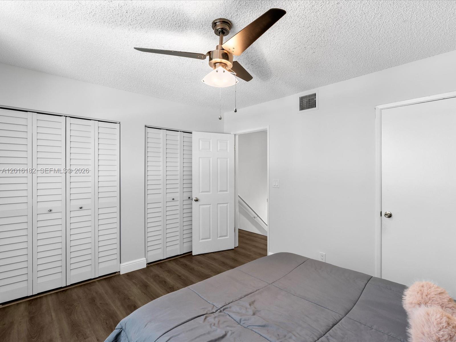 SUN HARBOUR - Residential
