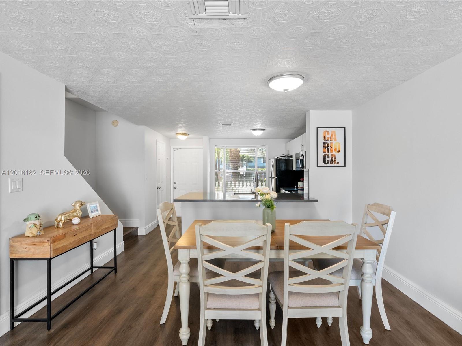 SUN HARBOUR - Residential