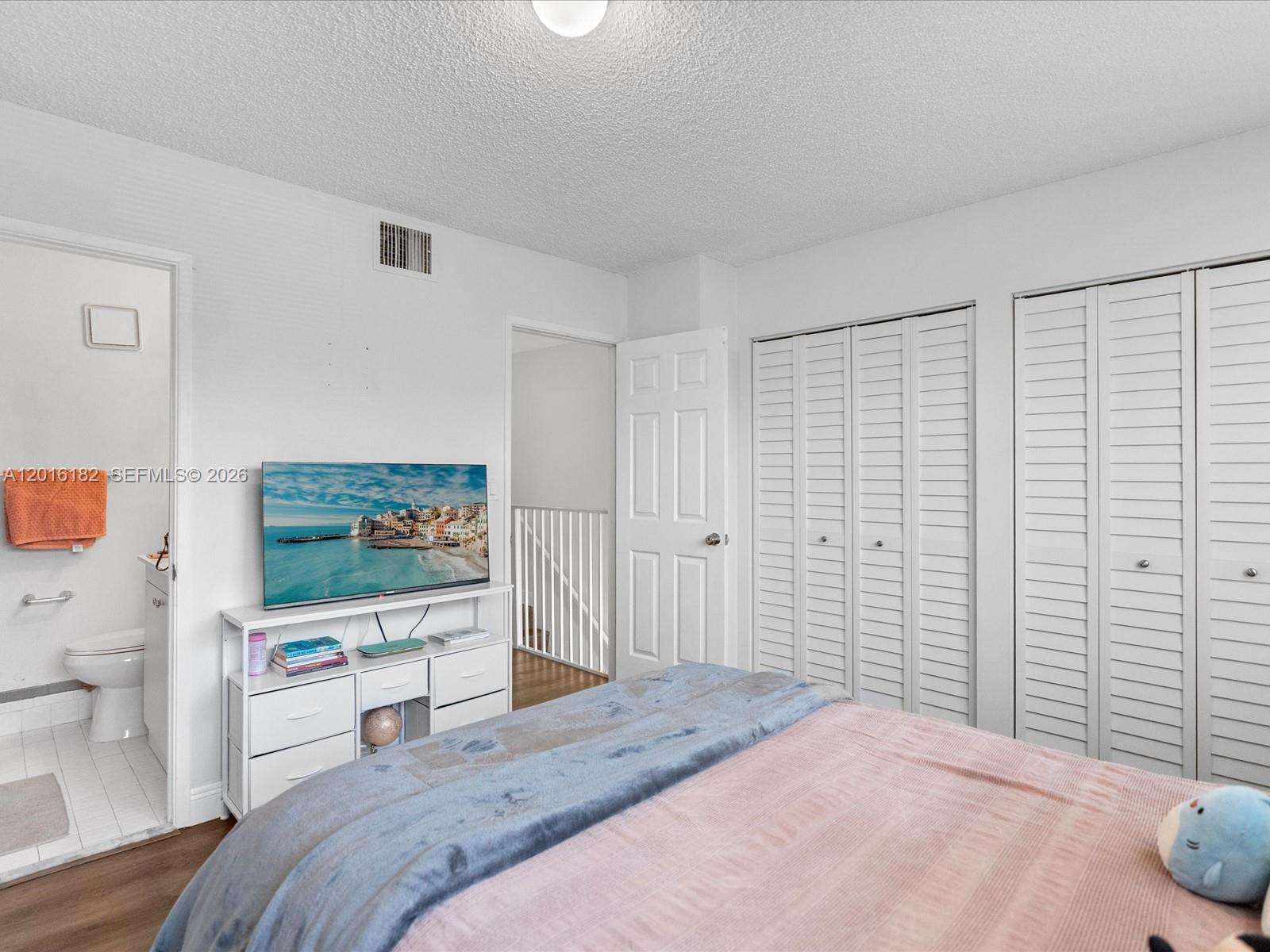 SUN HARBOUR - Residential