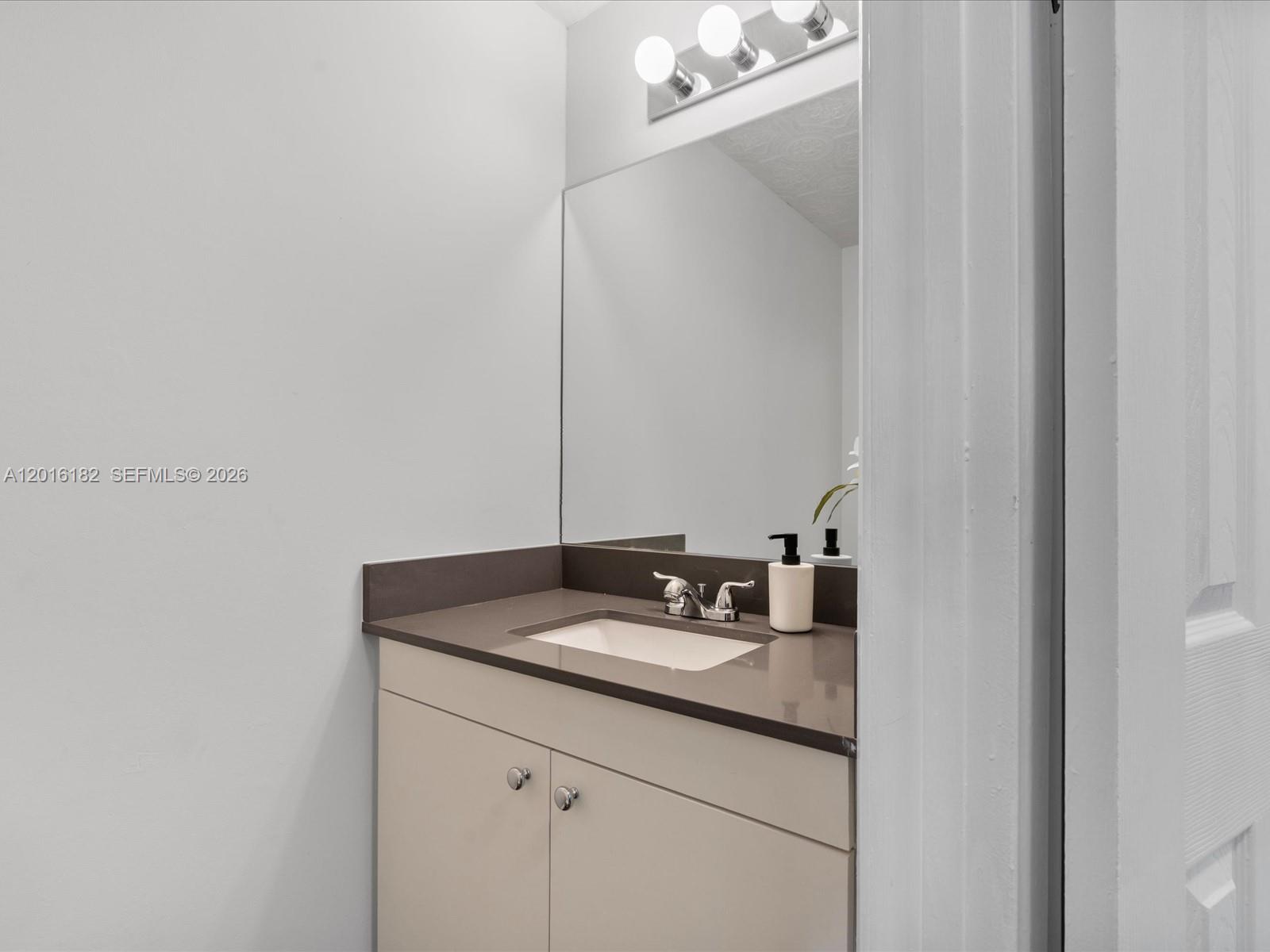 SUN HARBOUR - Residential
