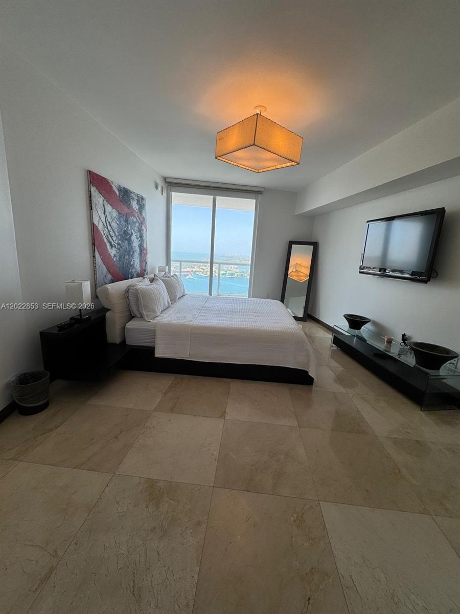 ICON CONDO - Residential