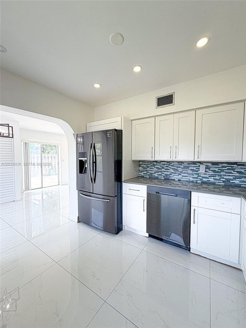 Photo of 240 NW 36th St, Oakland Park, FL 33309 (MLS # A12019036)