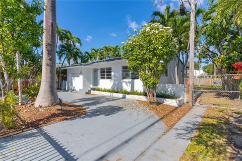 2221 SW 13th St Miami FL 33145