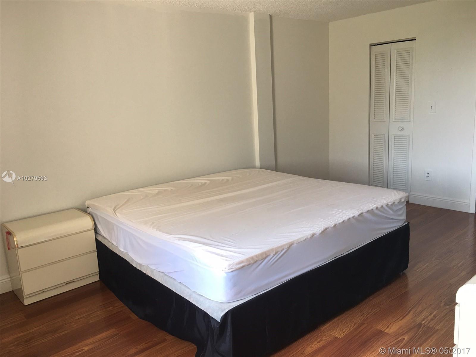 PROMENADE AT KENDALE LAKE - Residential Lease