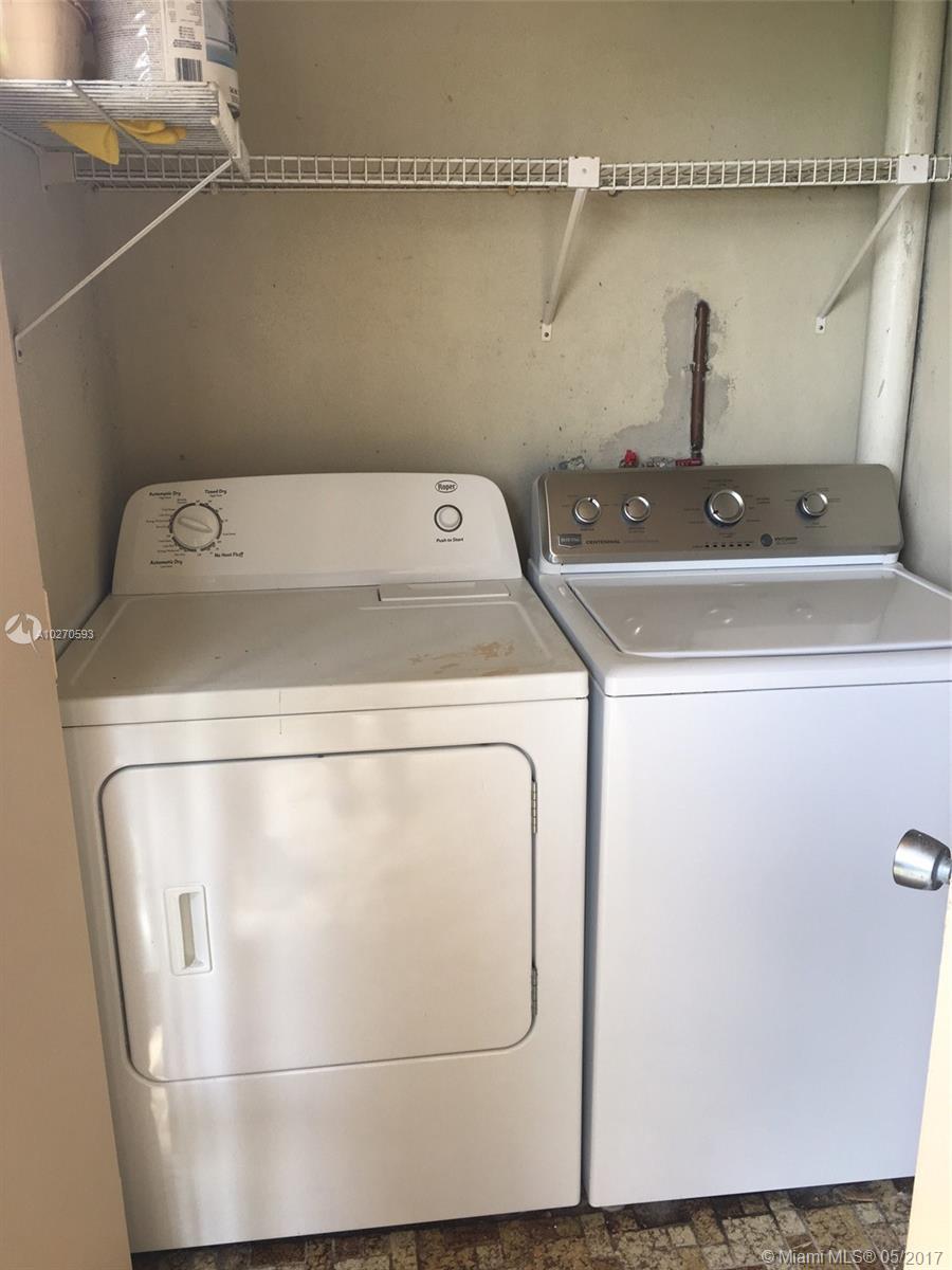 PROMENADE AT KENDALE LAKE - Residential Lease