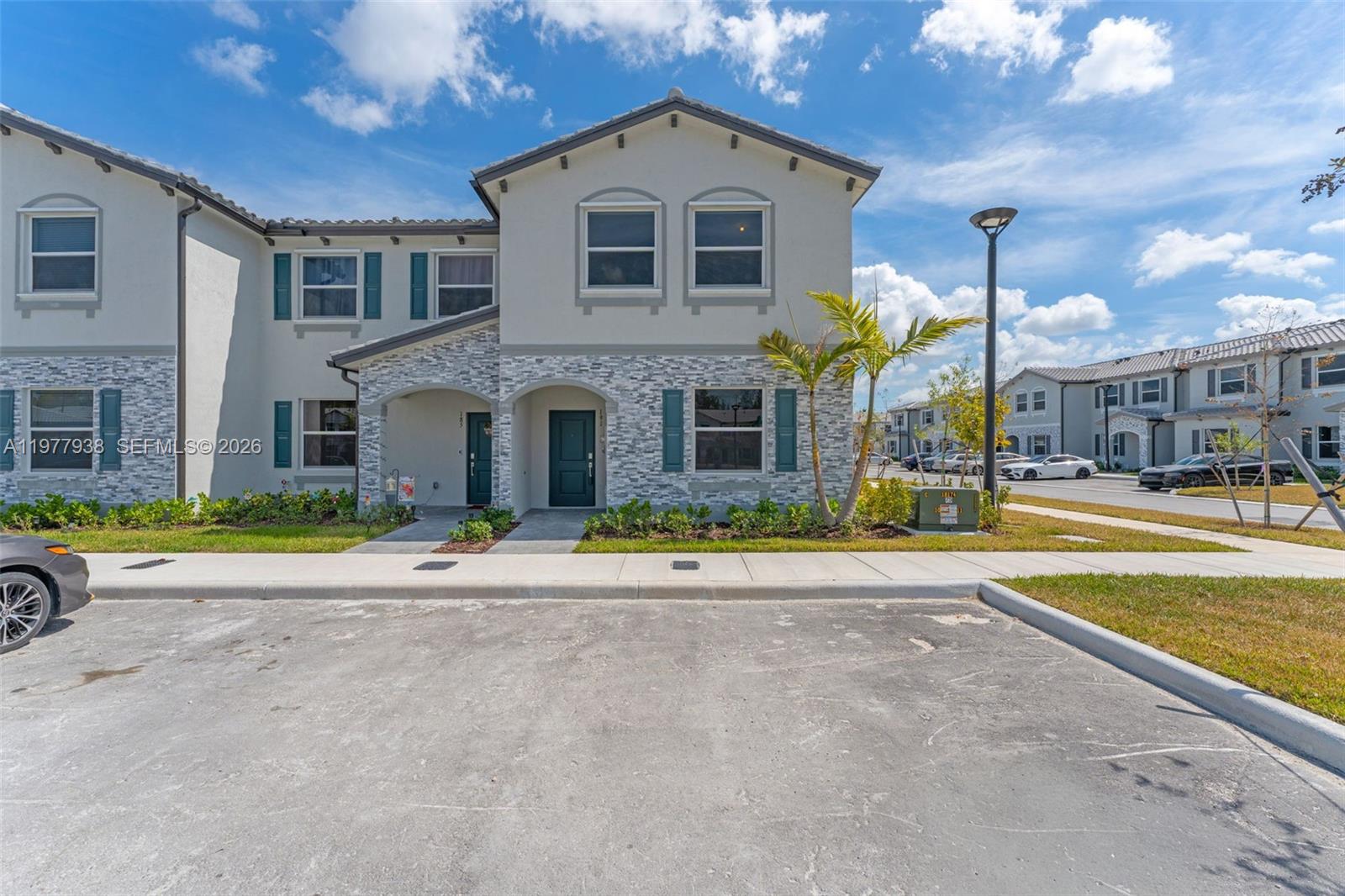 ST GERMAIN ASSEMBLAGE - Residential