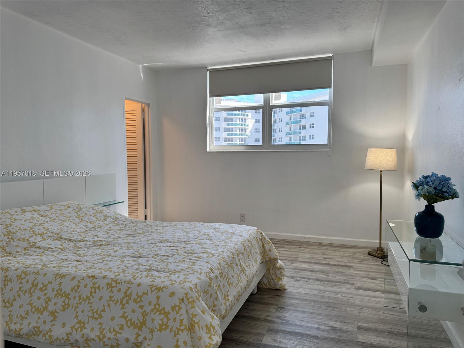 RESIDENCES ON HOLLYWOOD B - Residential