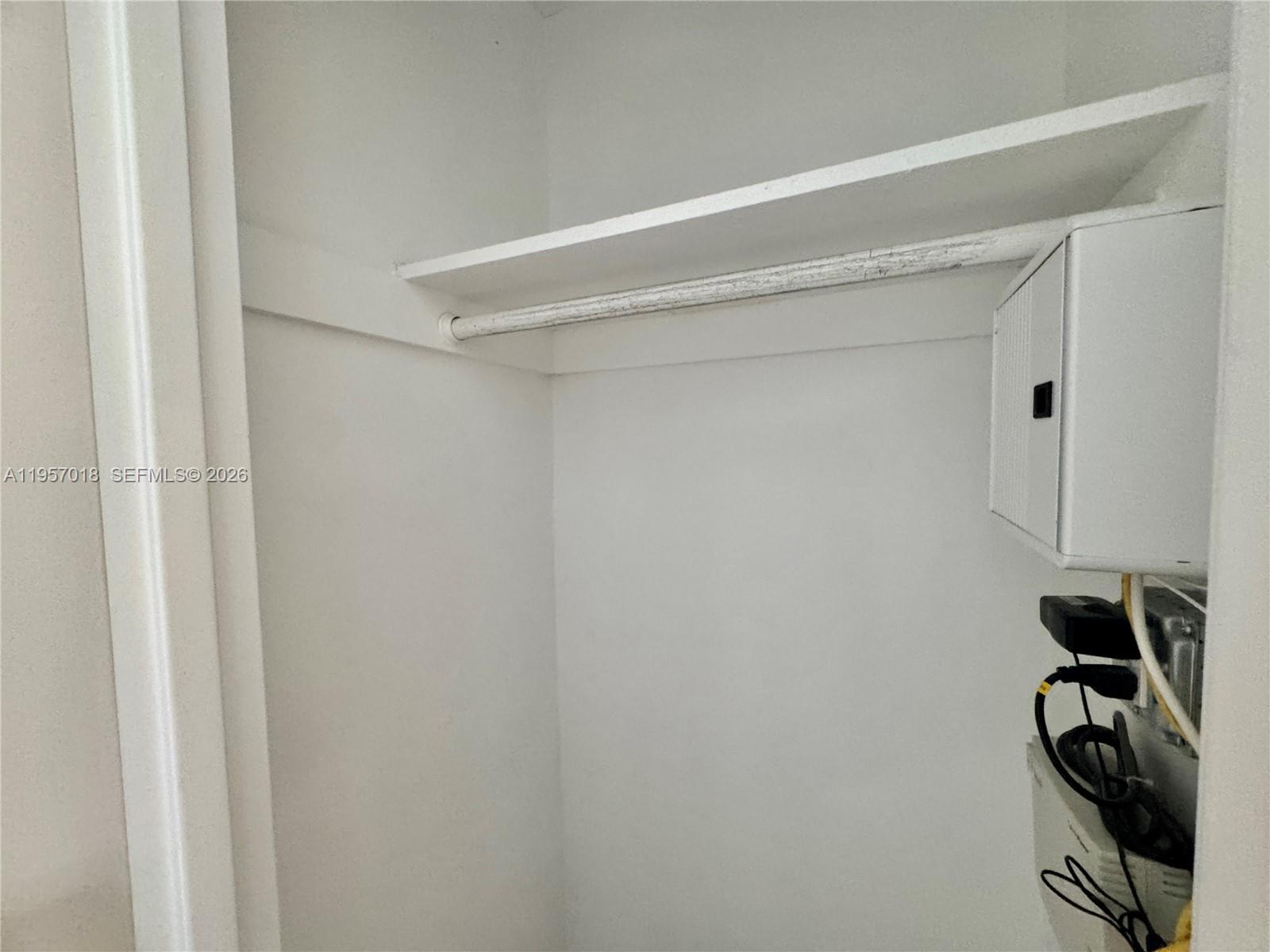 RESIDENCES ON HOLLYWOOD B - Residential