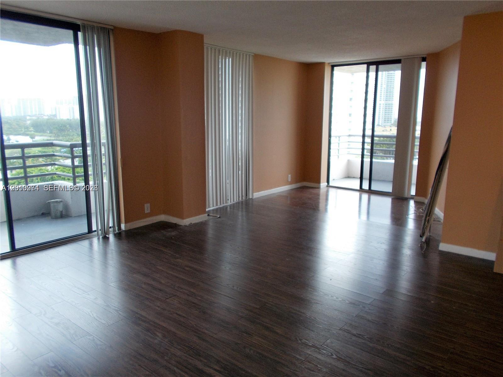 PARC CENTRAL AVENTURA SOU - Residential