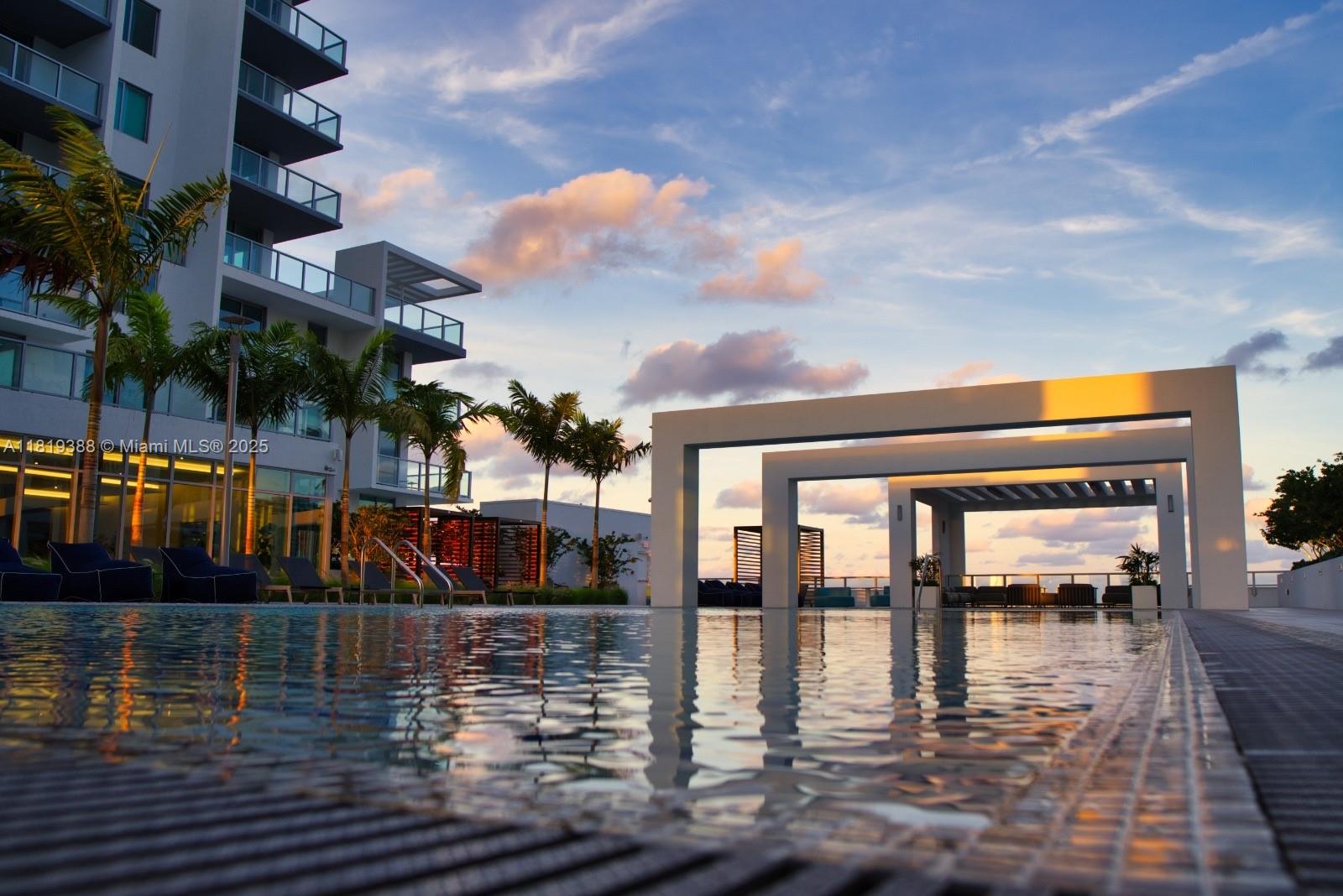 Quadro Residences - Residential