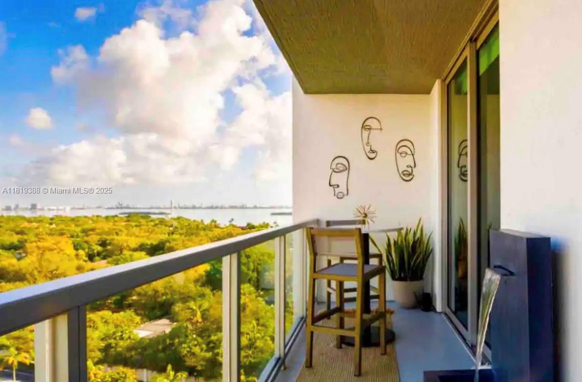 Quadro Residences - Residential