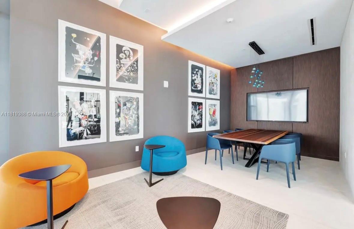 Quadro Residences - Residential