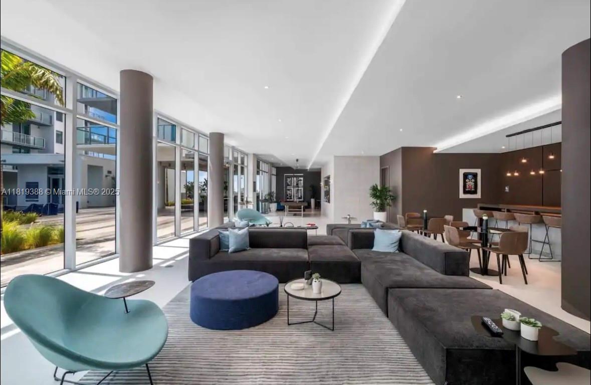 Quadro Residences - Residential