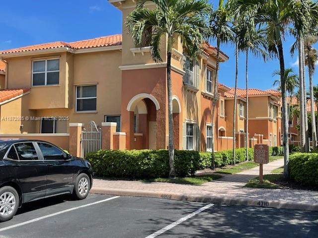 Very well located unit in gated community. Upgraded kitchen, custom paint, new floors, a newer water heater, washer and dryer. Nice courtyard, upstairs balcony, separate living and dining areas, additional patio. The community offers a beautiful pool, hot tub, spacious playground for kids, and plenty of guess parking. Conveniently located near shopping, entertainment, major highways, the airport, and downtown Fort Lauderdale. Tenant must have 650 credit score or more as per assoc.