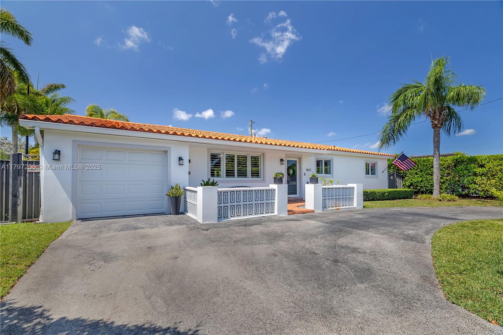 9621 Sw 59th Ter, Miami, Broward County, Florida - 4 Bedrooms  
2 Bathrooms - 