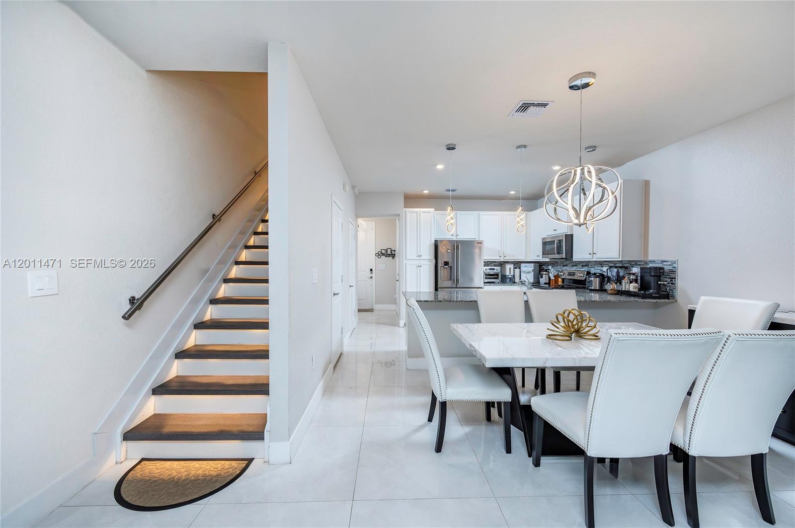 MC RESIDENTIAL - Residential