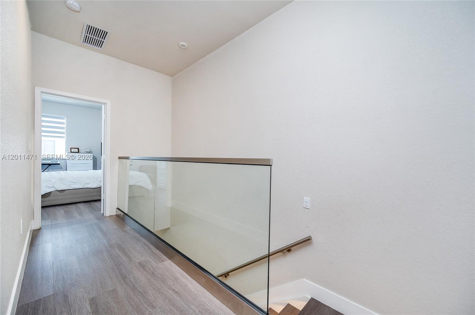 MC RESIDENTIAL - Residential