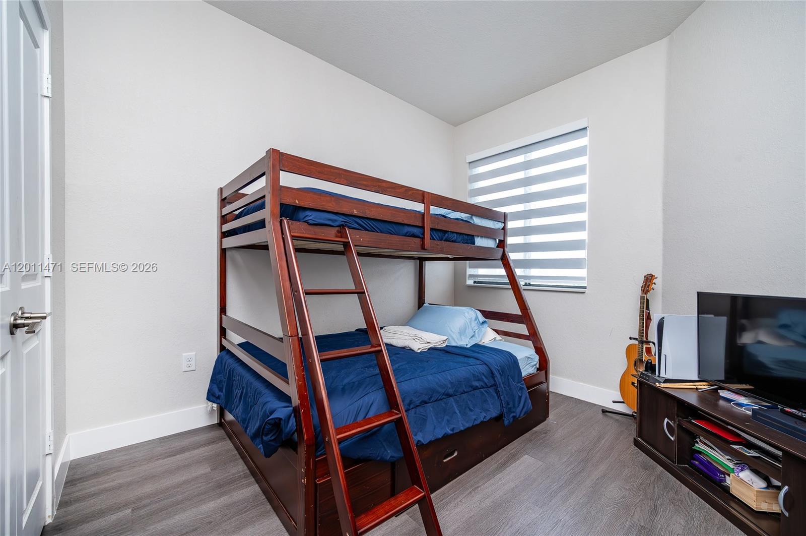 MC RESIDENTIAL - Residential