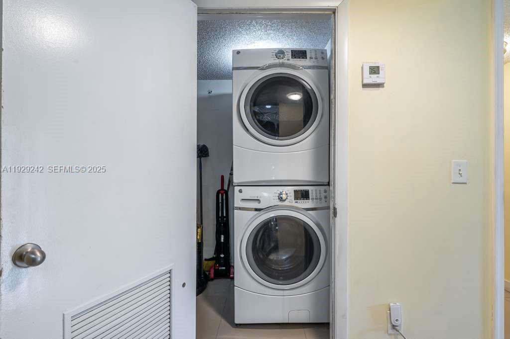 TARA GARDENS 1 CONDO - Residential