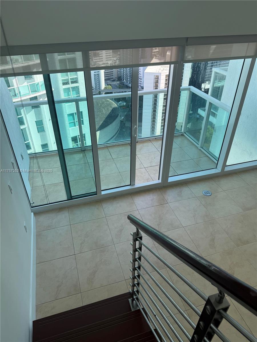 BRICKELL ON THE RIVER S T - Residential