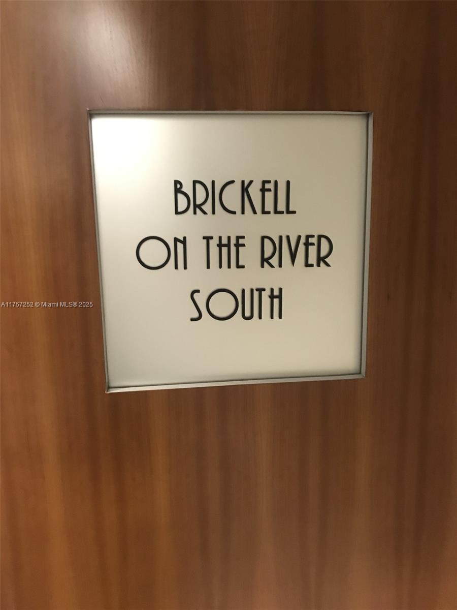 BRICKELL ON THE RIVER S T - Residential