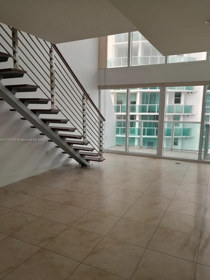 BRICKELL ON THE RIVER S T - Residential