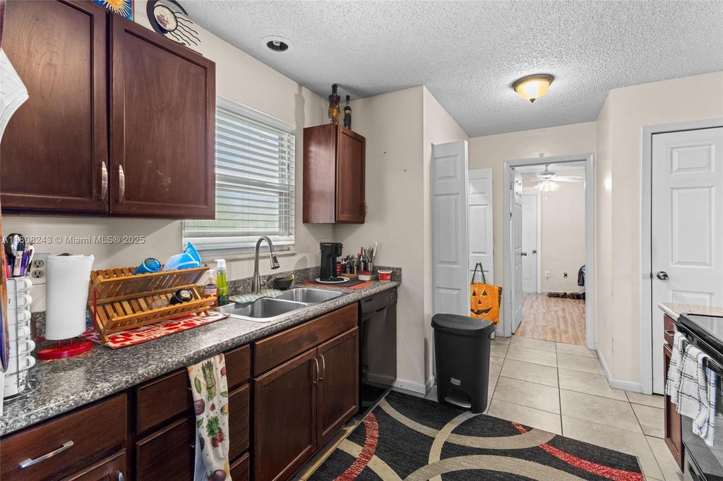 Photo of 2013 SW Aquarius Ln, Port St Lucie, FL 34984 (MLS # A11808243)