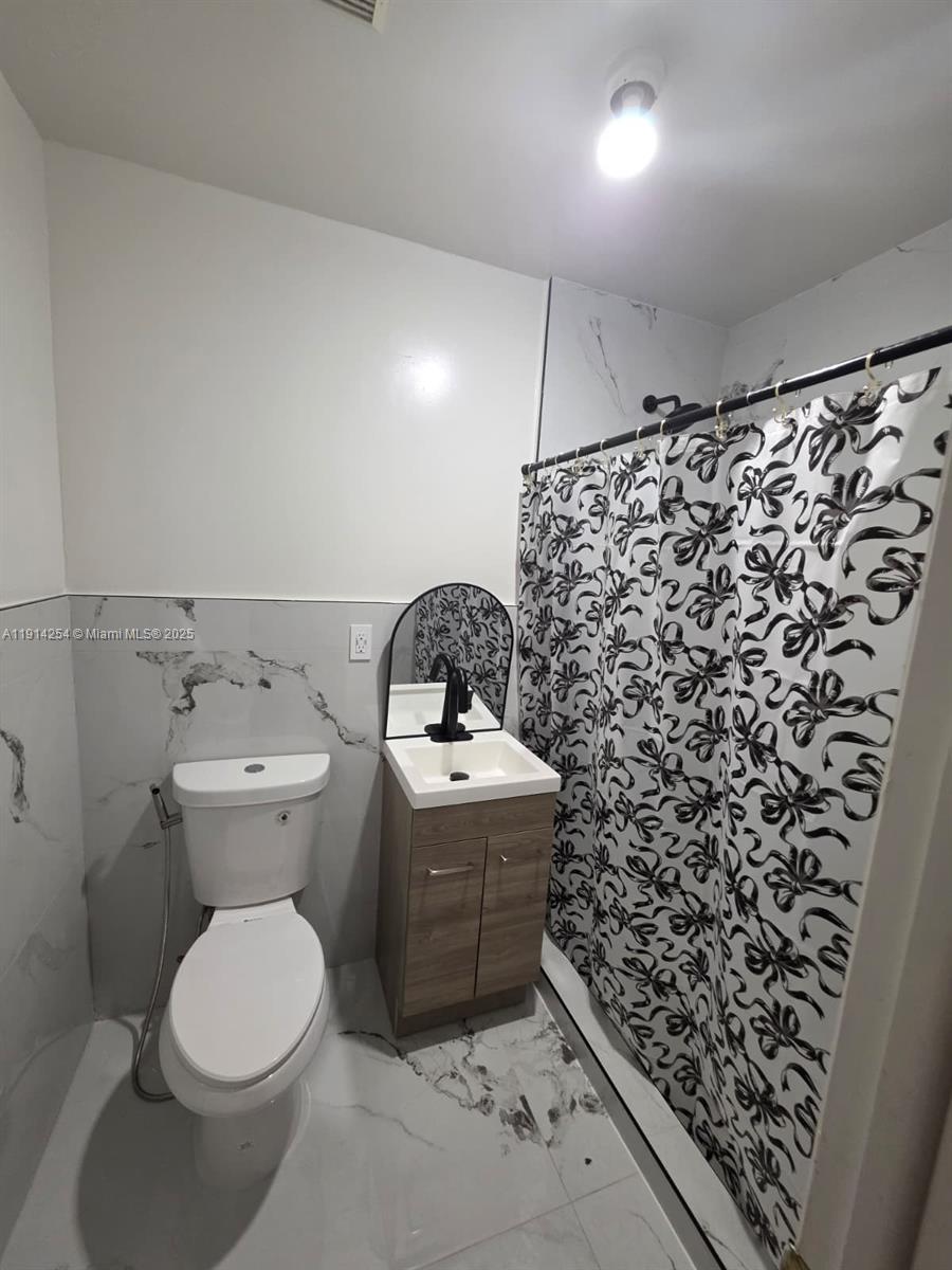 OTSTOTT SUB - Residential Lease