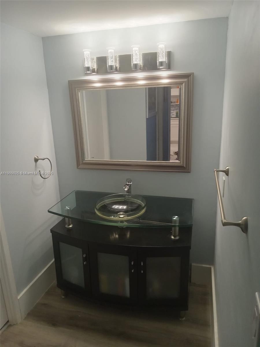 BUCKLEY TOWERS CONDO - EA - Residential