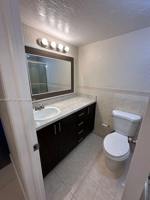 FRENCH VILLAS CONDO - Residential Lease